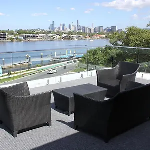 https://hamilton-motor-inn.queenslandhotels.net